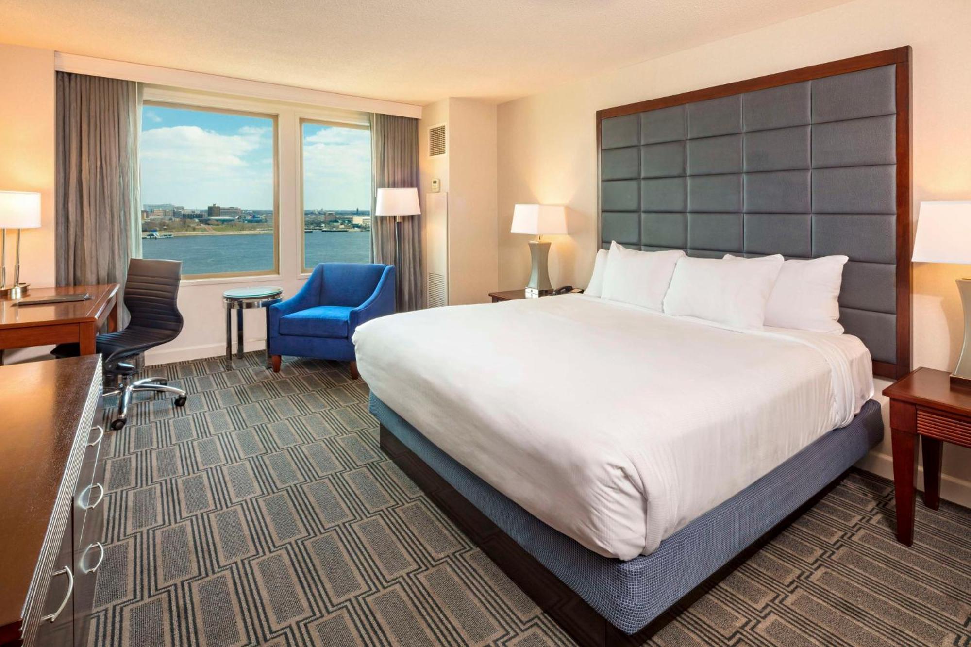Waterfront King Room,1275540775:JPEG