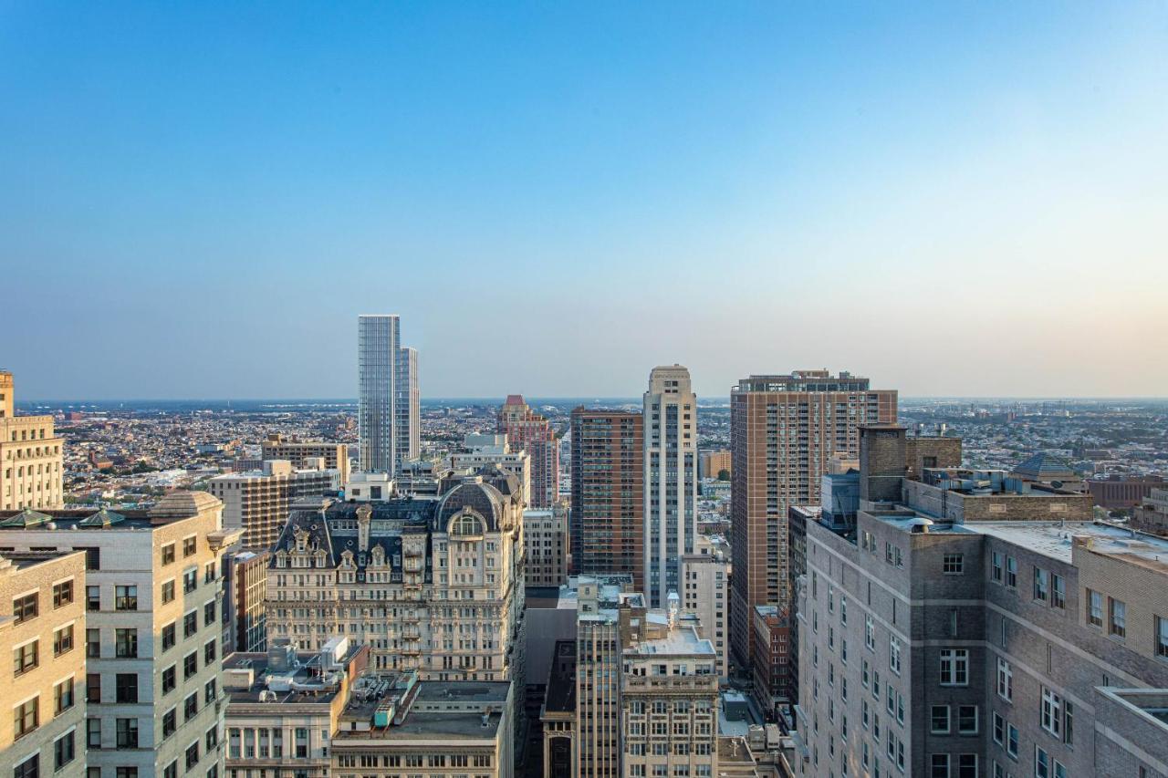 Chambre Spectaculaire avec 2 Lits Queen-Size - Vue sur Ville