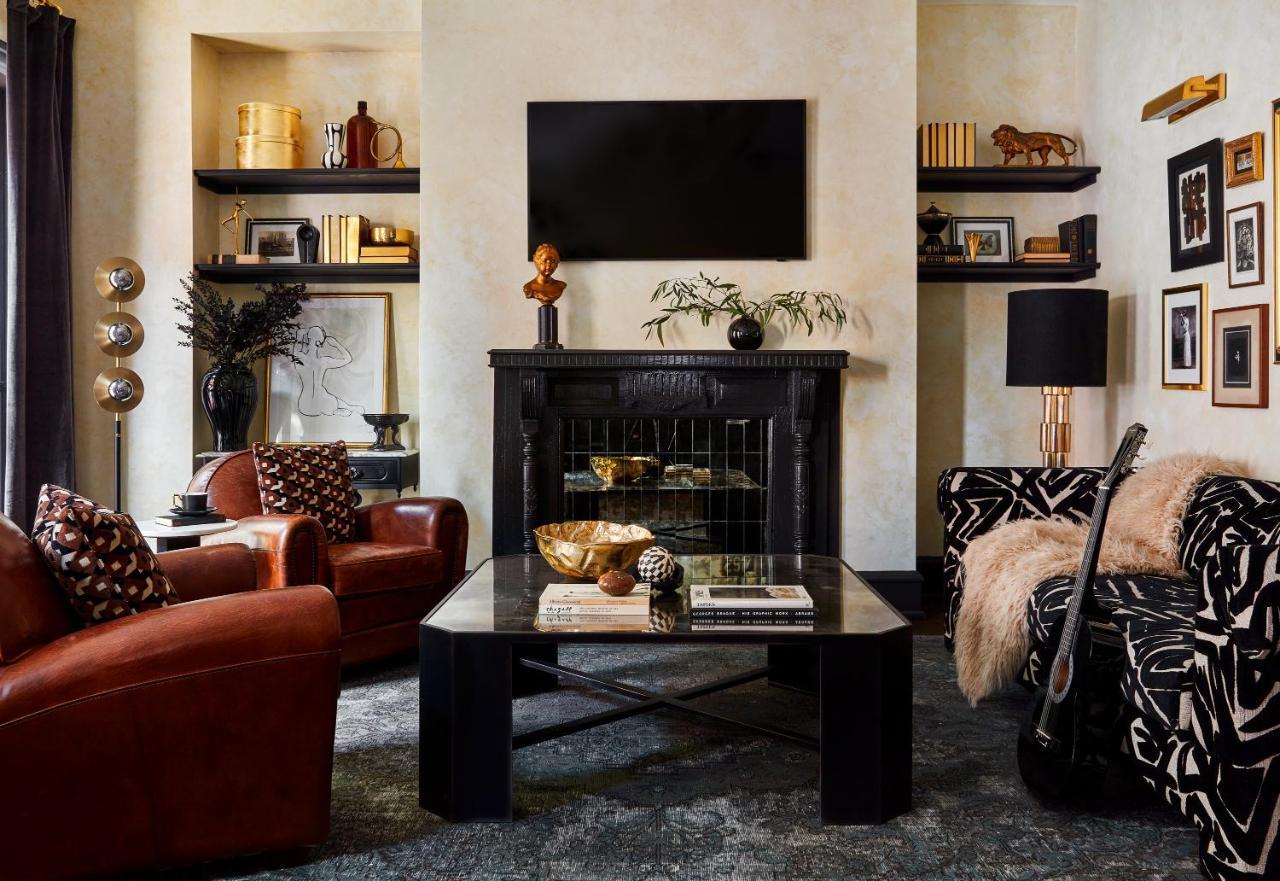 Two-Bedroom Suite,1469391902:JPEG
