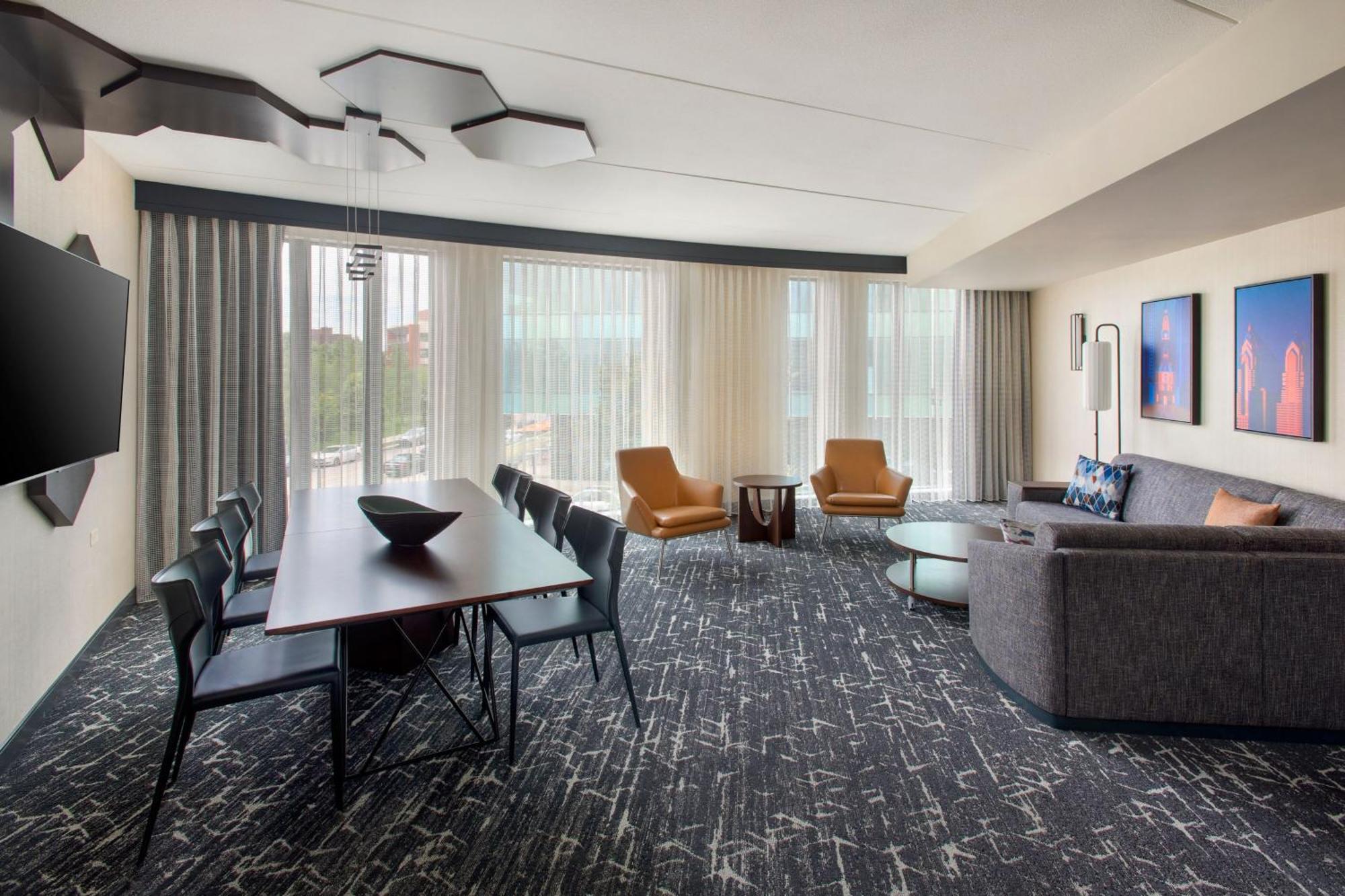 Queen Suite with Sofa Bed