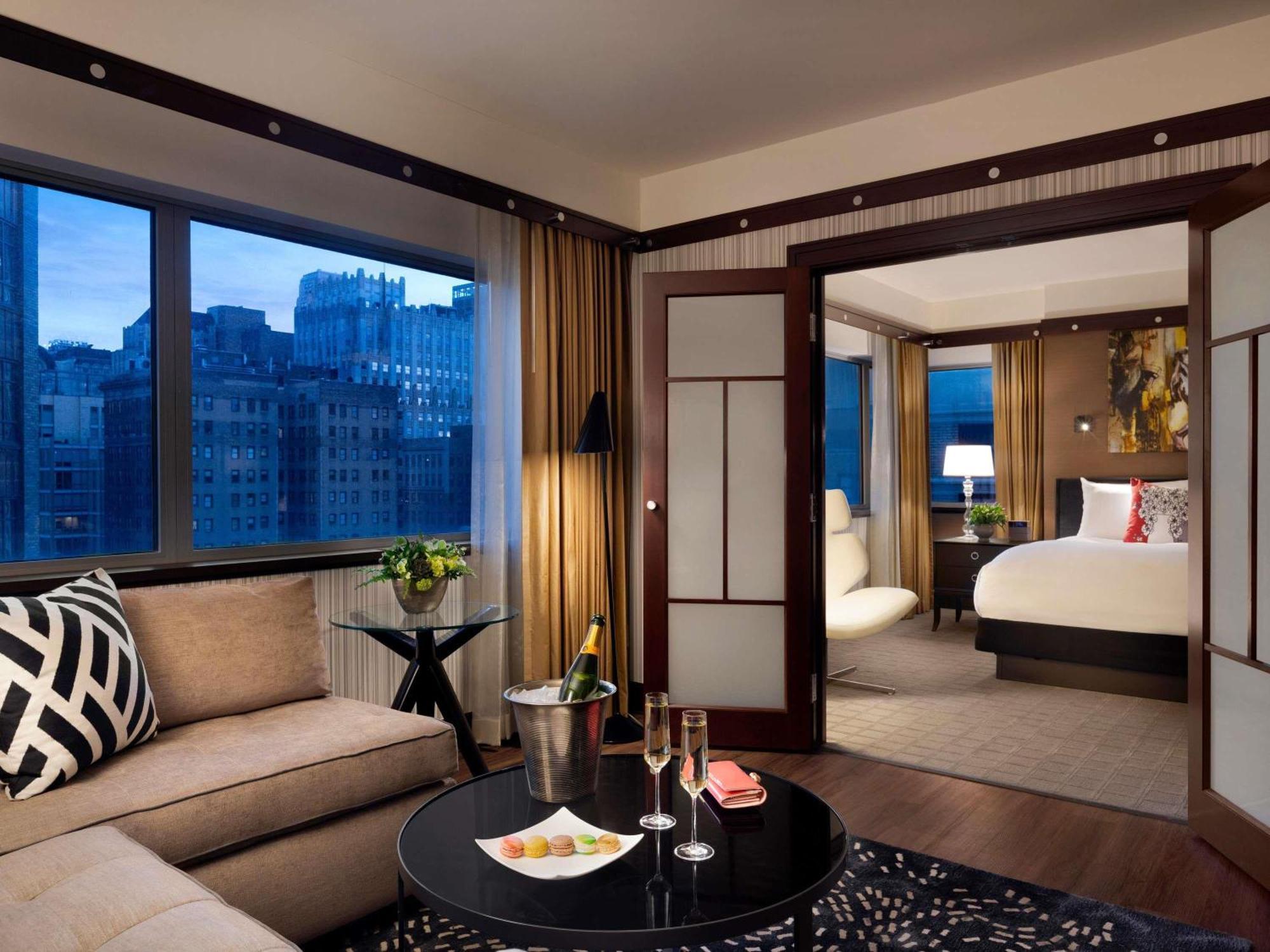 Prestige King Suite Corner Room,1774433890:JPEG