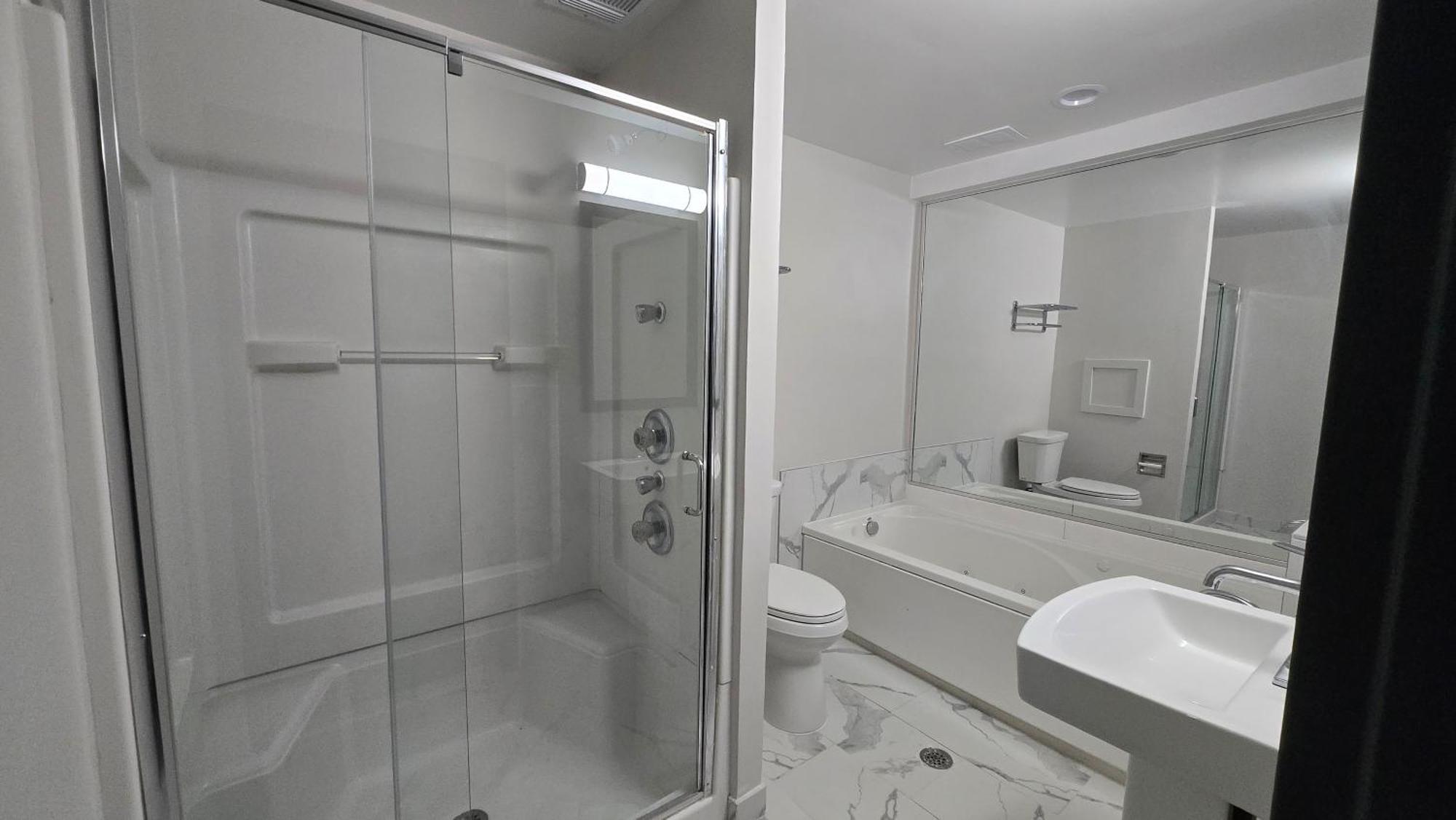 King Room with Spa Bath