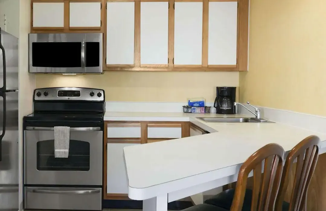 Hawthorn Suites By Wyndham Philadelphia Airport-1