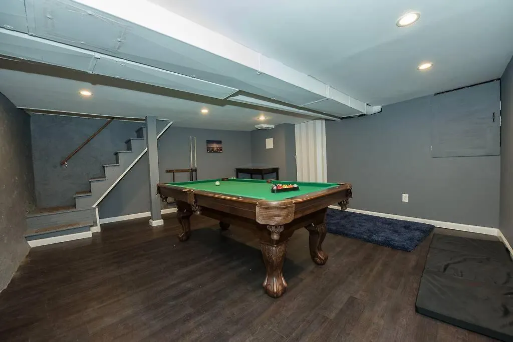 Thee Private Pool Table Unit Pennslanding, Queen Village, Tla, A-1