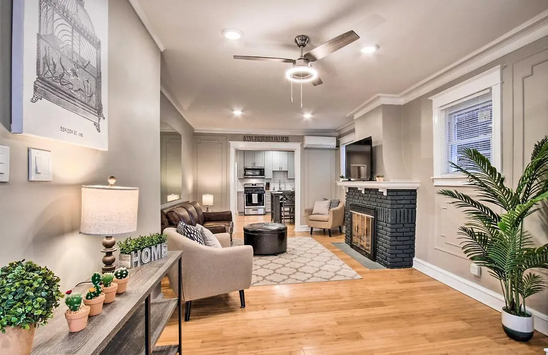 Germantown Philly Apt - 7 Miles To City Center!-1