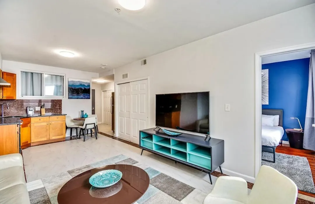 2Bd Apartment Next To Reading Terminal And Convention Center-1
