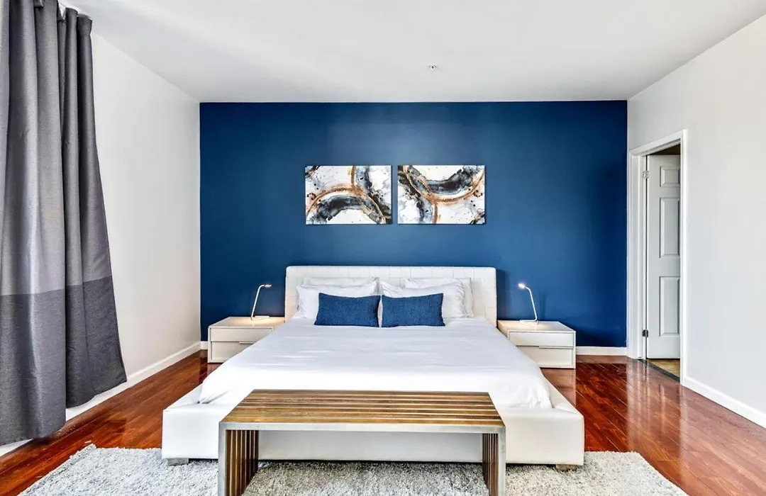 Cozy And Stylish 2Bd Apt With Great Location!-1