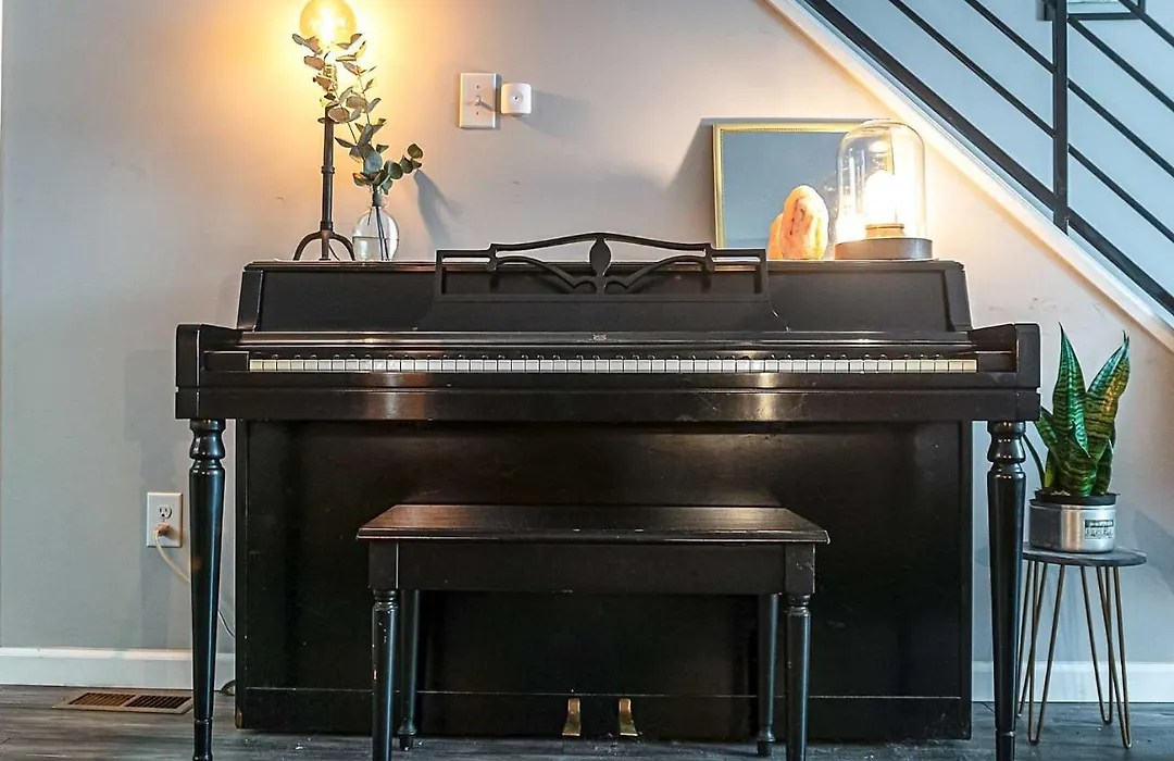 Chic Philly Townhouse With Patio In Brewerytown!-1