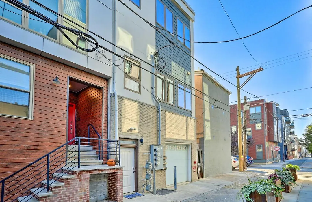 Philadelphia Condo, Close To Historic Sites!-1