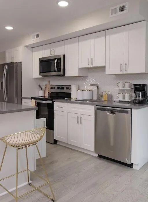 Unique Appeal Apartment-1