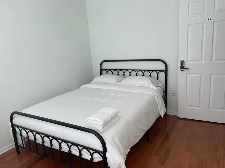 Lovely 4-Bedroom House In Center City South-1