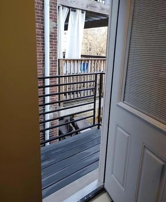 Entire Floor2 Bedroom Apartment Ideally Located In Northern Liberties-1