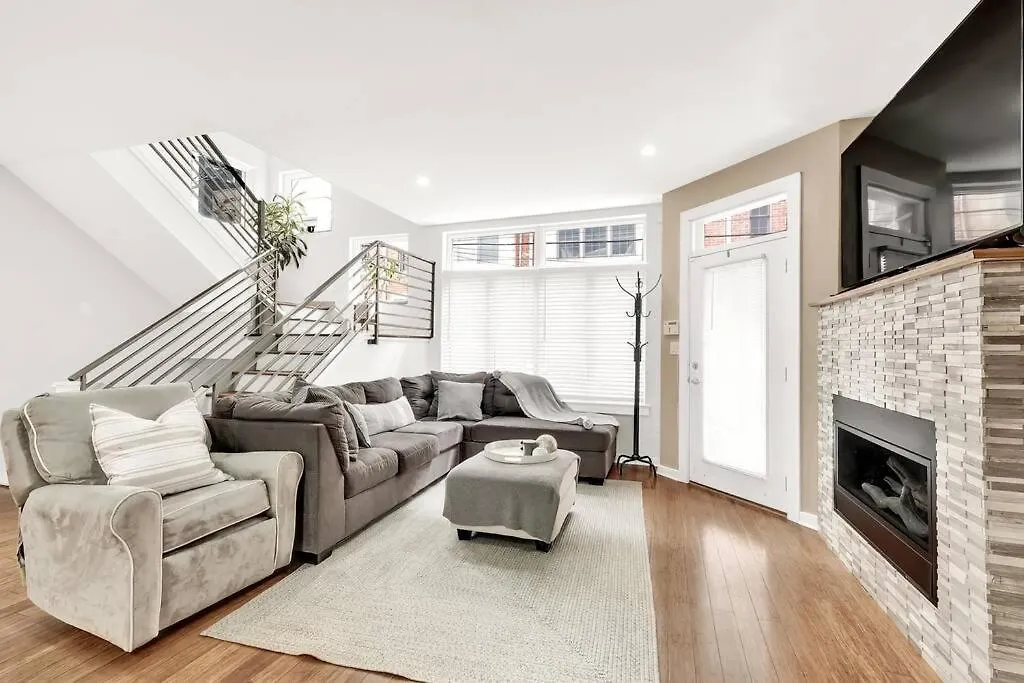 Grand Lovely Townhome In Northern Liberties-1