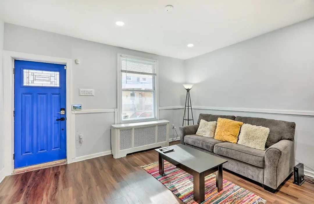 Updated Philly Townhome About 6 Mi To Center City-1