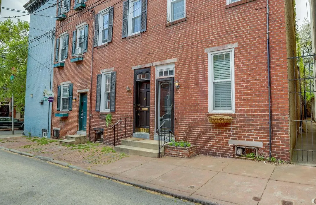 Bright Philadelphia Townhome With Private Patio!-1