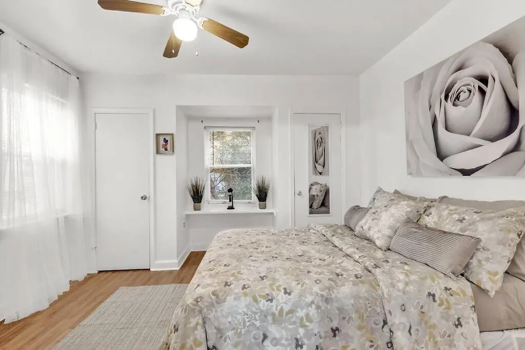 Stylish 1Br In Bella Vista Near Center City Area-1