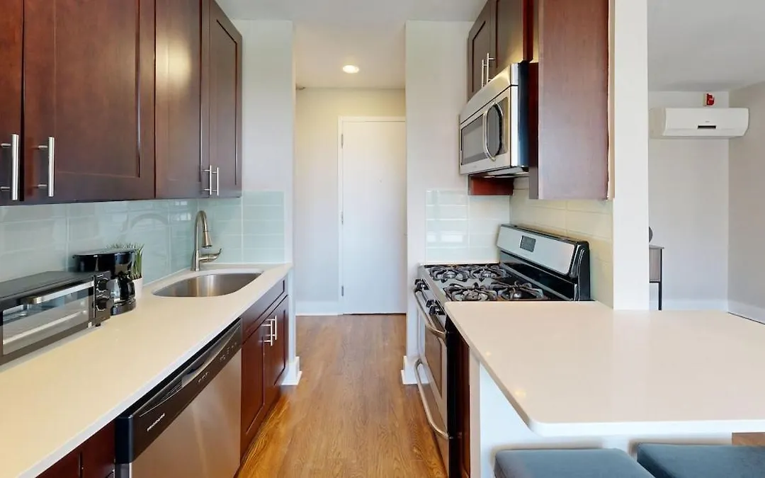 Bright 1Bd Apartment With Free Parking, Pool, Gym-1
