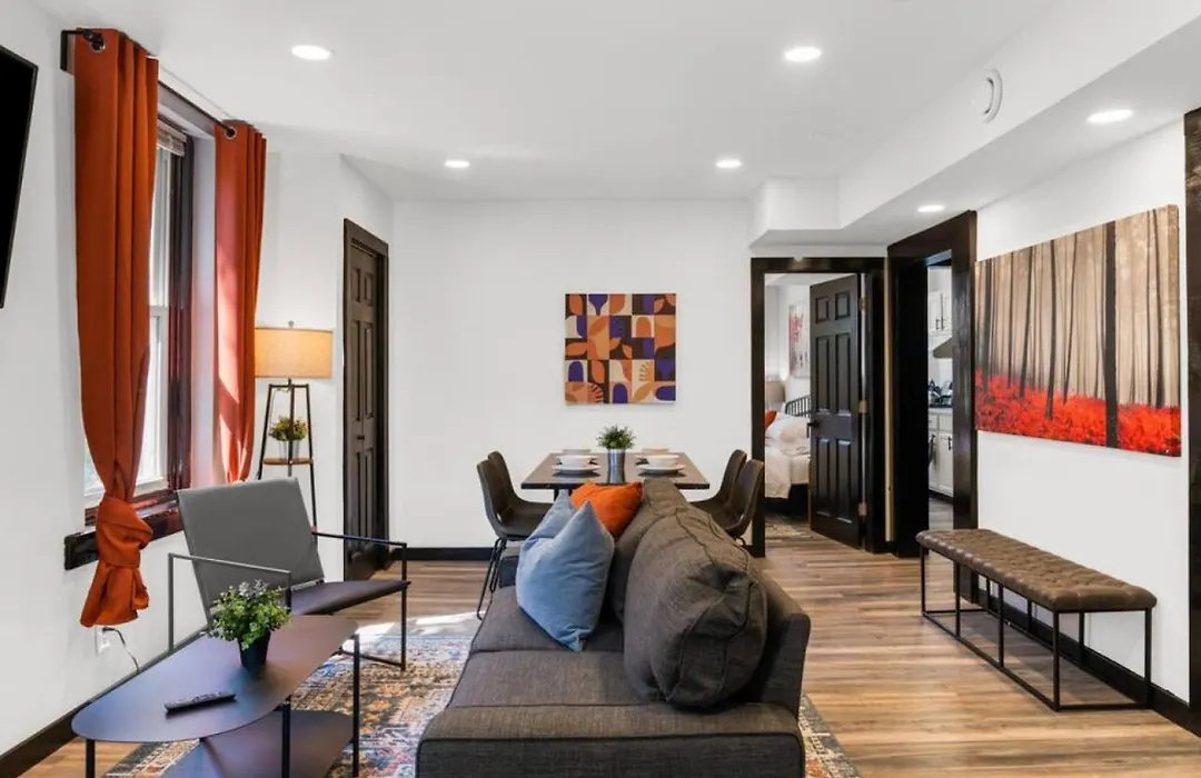 Cozy 2Br,1Ba Retreat For 6 With Free Parking In Philly-1