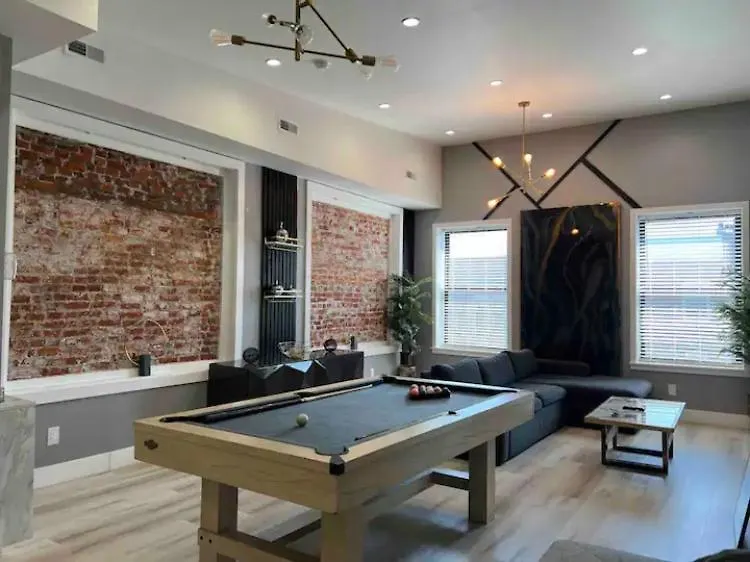 5 Bed Room House With Patio , Movie Room , Game Room Etc Keyless Entry-1