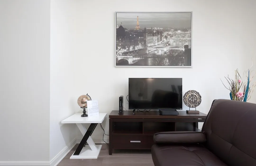 Fantastic Philly Fully Furnished Apartments-1