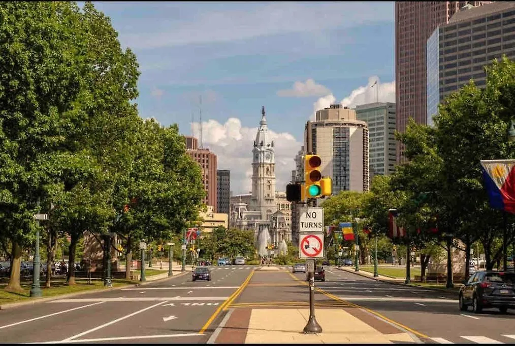 305 Cozy And Lovely 1Bdr Apartment In Center City-1