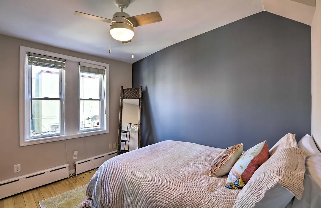 Chic Philadelphia Townhome With Furnished Patio!-1