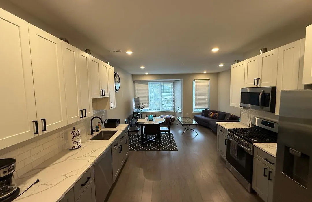 Modern 2Br 2Ba Apartment With Rooftop In Brewerytown-1