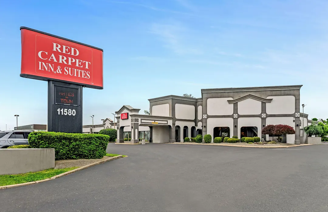 Red Carpet Inn & Suites-1