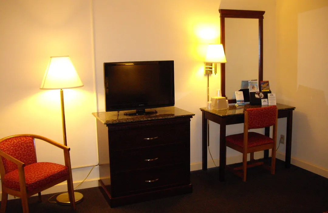 Knights Inn Phildelphia-1