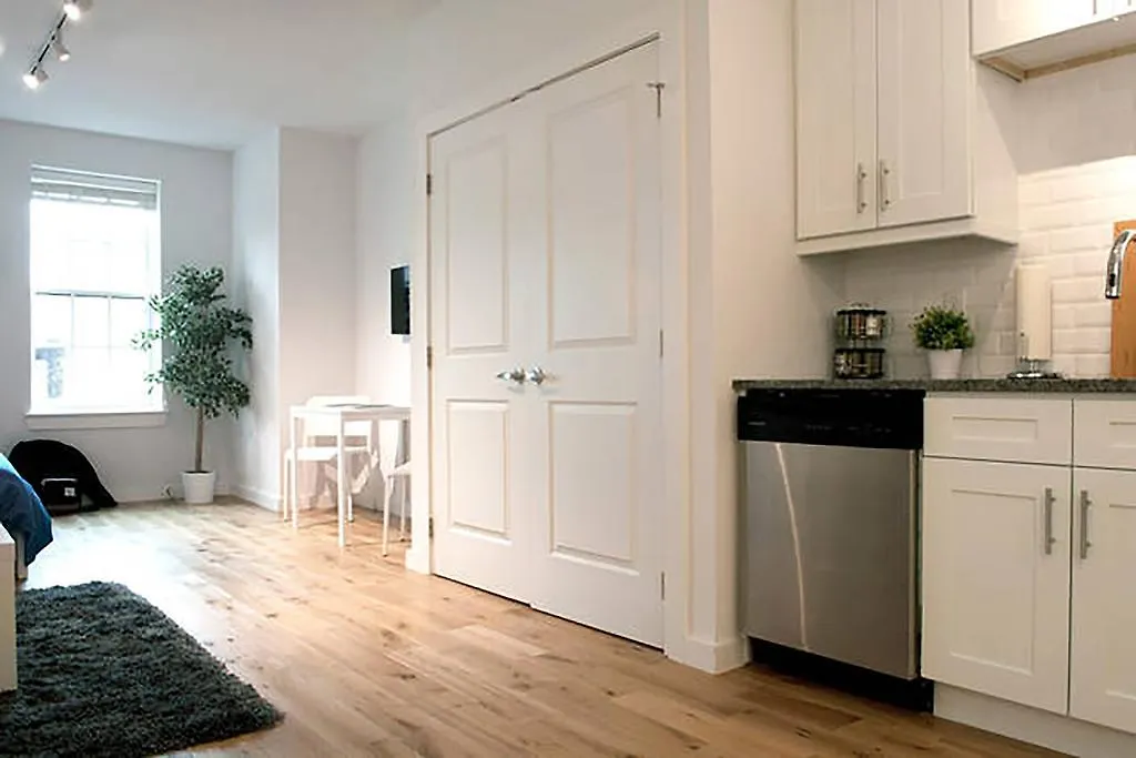 Studio In The Heart Of Old City-1