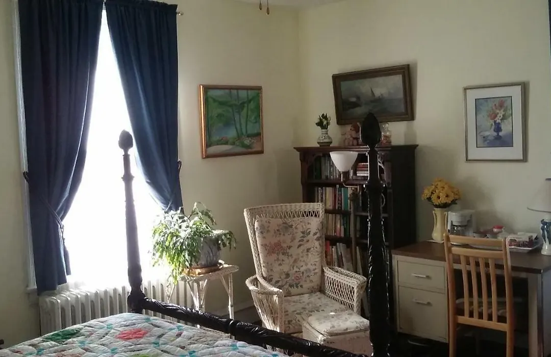 Burbridge Street B&B-1