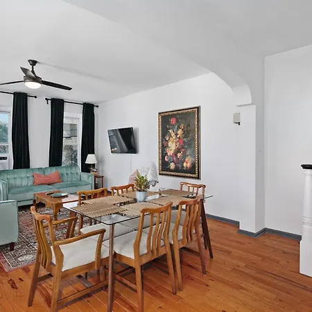 Modern Parisian Apartment In The Heart Of Manayunk-2
