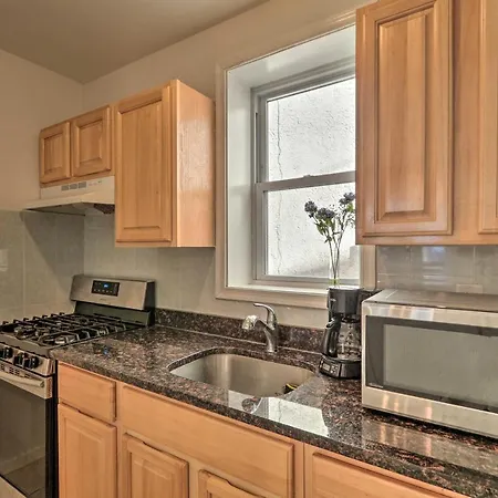 Philadelphia Townhome Less Than 2 Mi To Liberty Bell!-3
