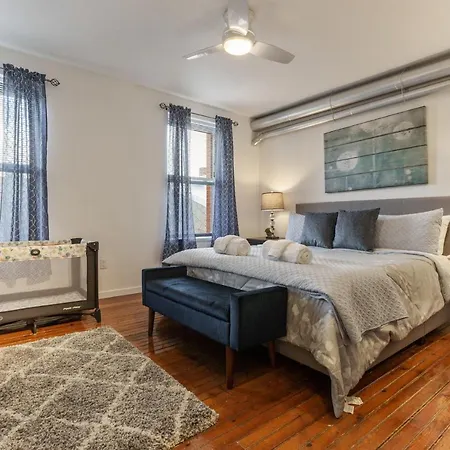 Luxury 1Br Old City-King Bed Walk To Liberty Bell & Independence Mall - Free Parking!-2
