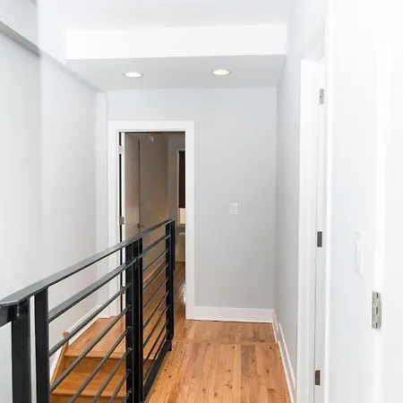 Swing Bed, Art Museum, 2Br/2Ba Home In Brewerytown-3