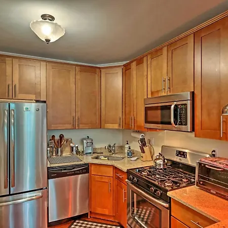 Elegant And Historic Townhome Near Dtwn Philly-2