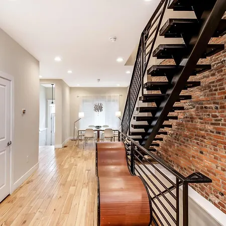 Gorgeous 4Bd House W Patio And Deck-2