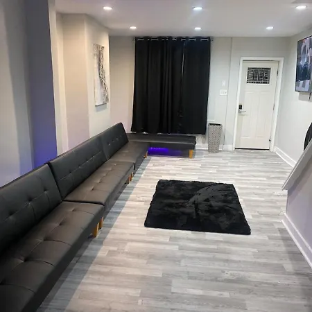 420 Friendly Fun House For Small & Large Groups-2