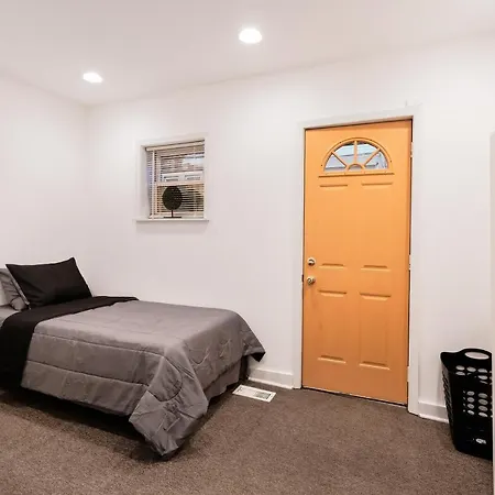Cozy, Quiet & Quaint 1Br Apt W/Backyard By A.C.T.-2