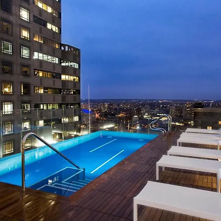 Global Luxury Suites Center City-2