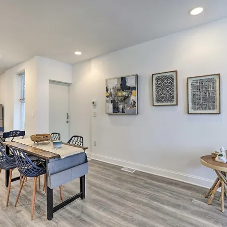 Pet-Friendly Townhome With Nearby Attractions!-2