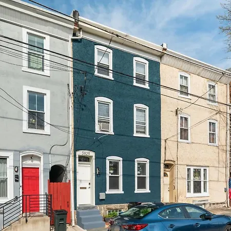 Bright Row House In Manayunk-2