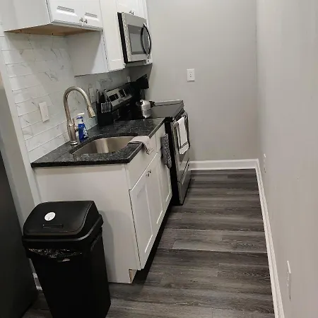 Lovely 1-Bedroom Unit In Philadelphia...-3