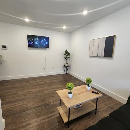 Lovely 1 Bedroom Apartment In S Phila-2