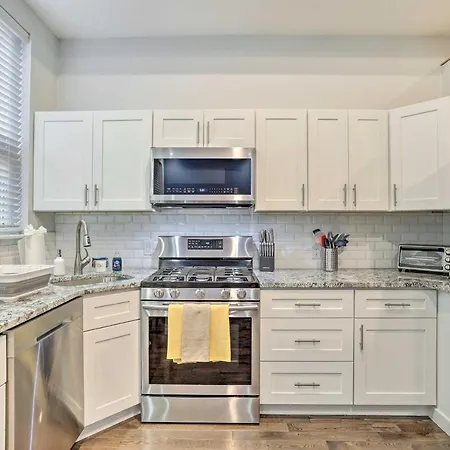Philadelphia Condo, Close To Historic Sites!-2