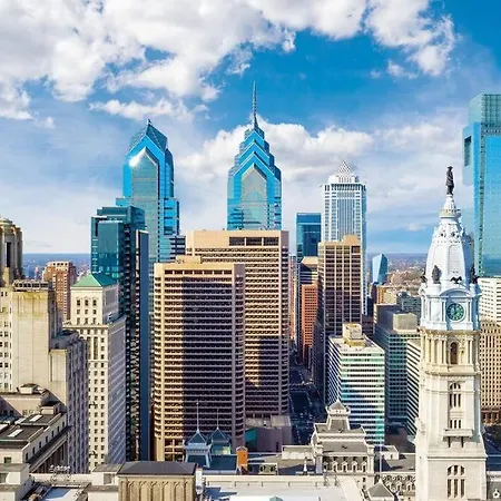 Lovely 4-Bedroom House In Center City South-2