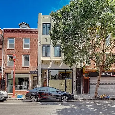 Frontdesk 313 South St Apts Philadelphia-3