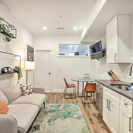 Classy Philly Apartment 2 Mi To Downtown!-2