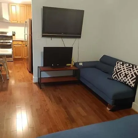 Entire Floor2 Bedroom Apartment Ideally Located In Northern Liberties-3