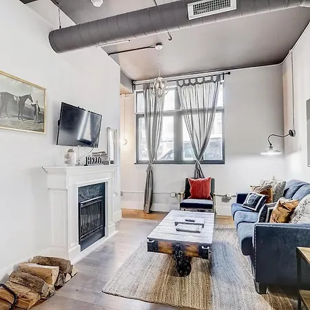 Frontdesk 229 Arch St Apts Old City Philadelphia-3